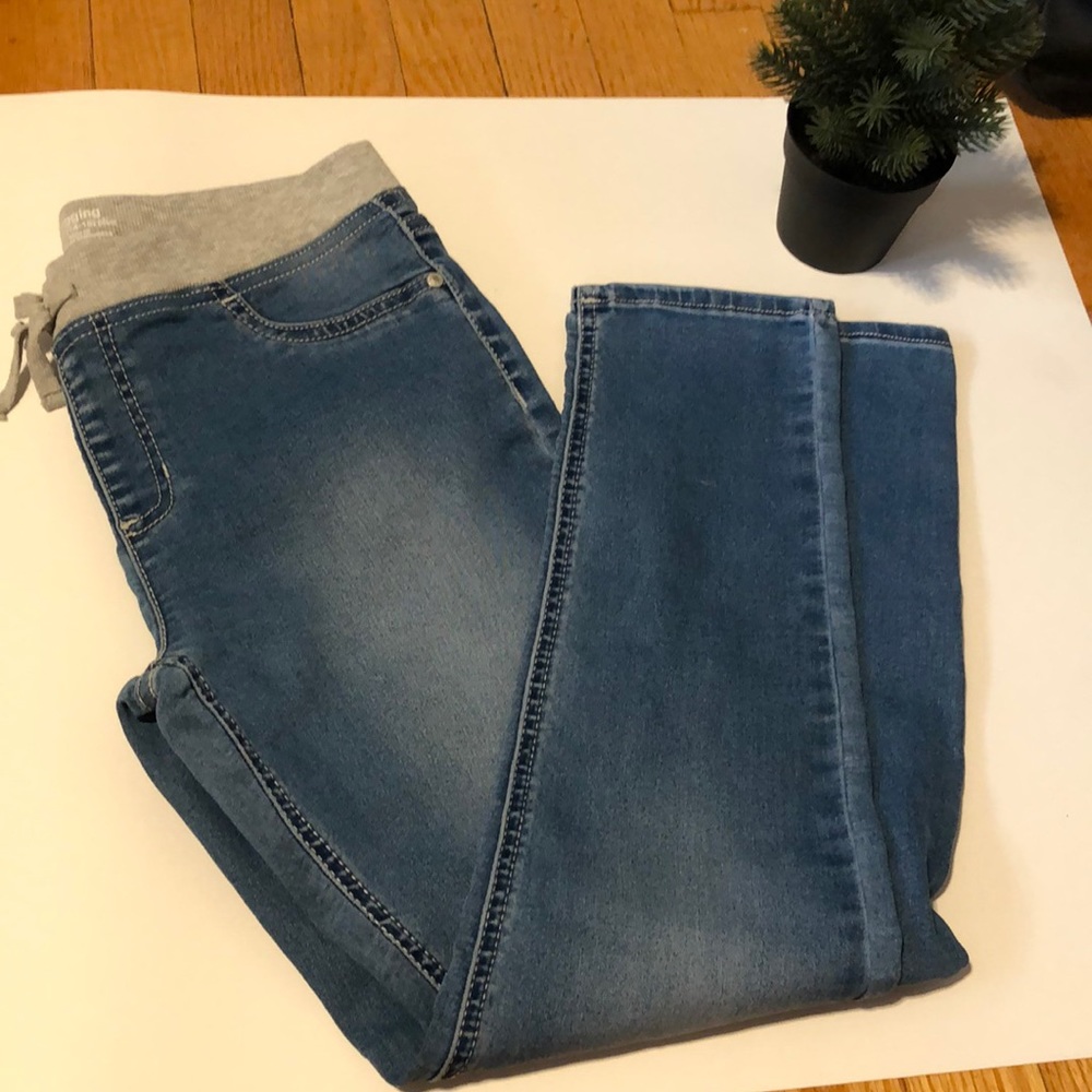 Nice stretchy jeans and comfy